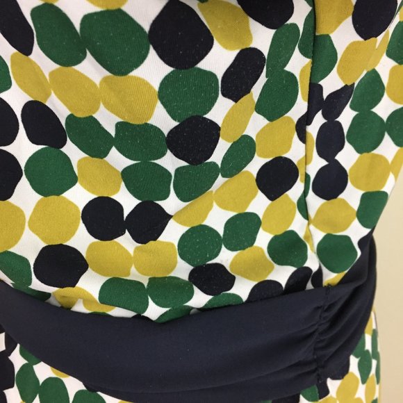 BCBGMAXAZRIA Multi Color Dots Style Print Belted Short Sleeve Wrap Shirt Top - Picture 7 of 9